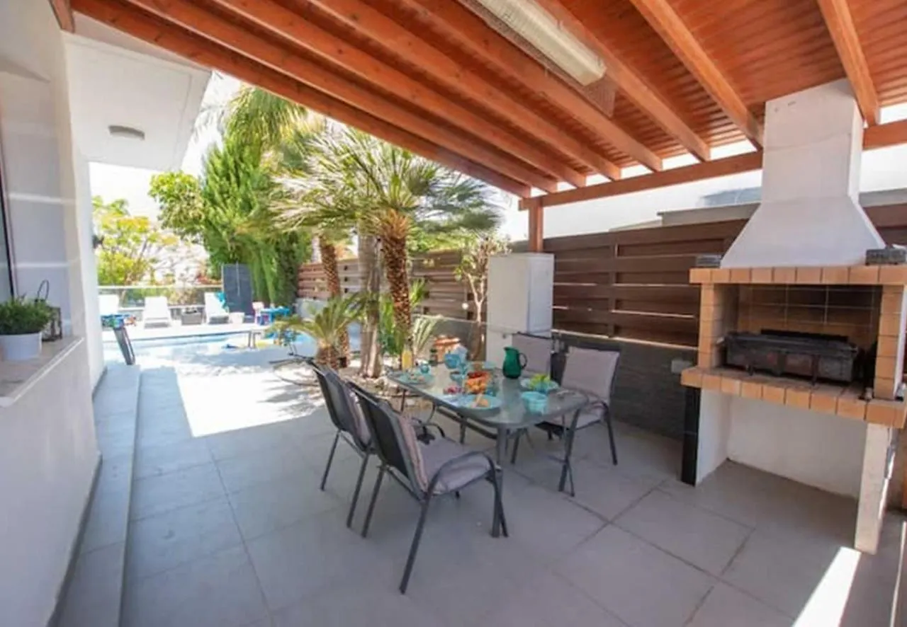 Stay Villa Eden Protaras